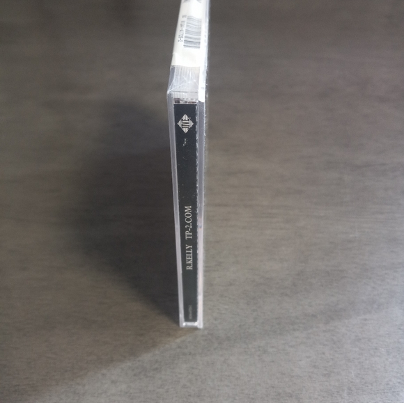 2000 R.Kelly TP-2.COM Cd New Factory Sealed - Picture 5 of 6